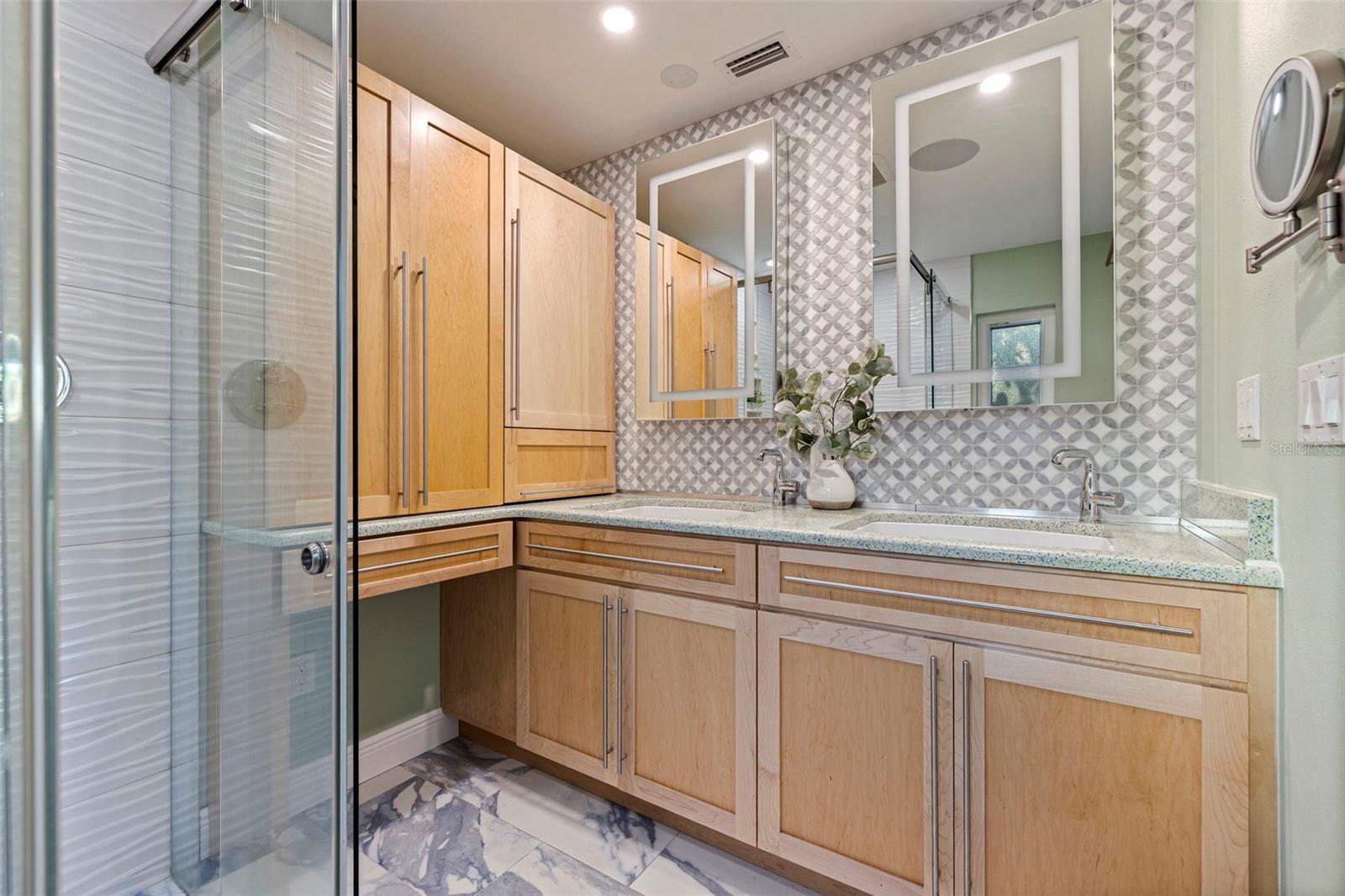 Image 27 of 41 For 2024 Massachusetts Avenue Ne