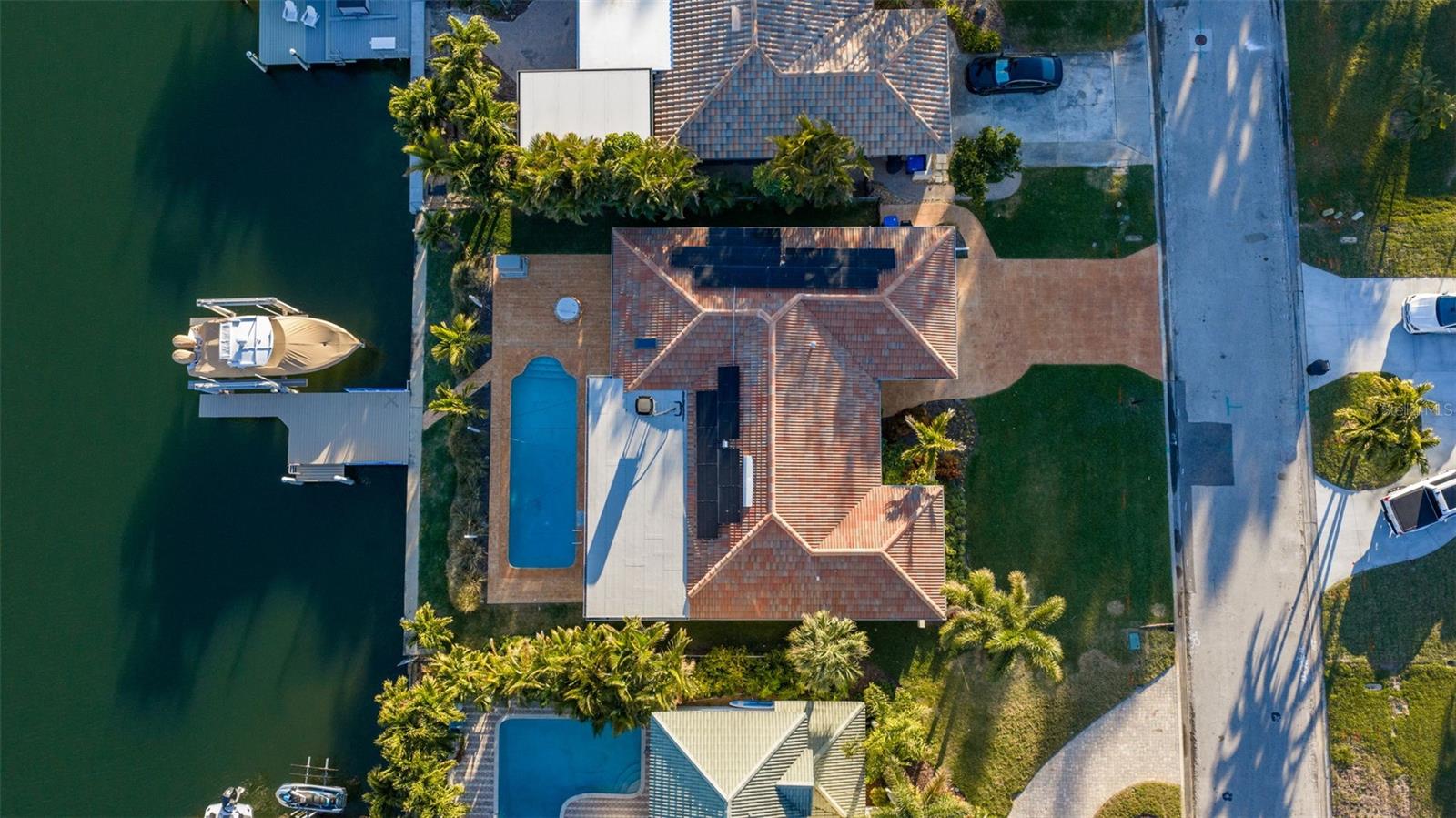 Image 3 of 41 For 2024 Massachusetts Avenue Ne