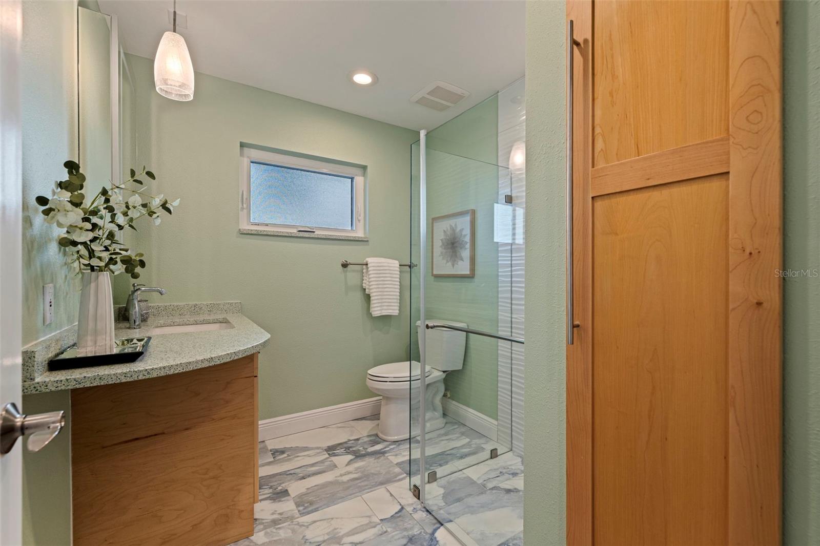 Image 31 of 41 For 2024 Massachusetts Avenue Ne