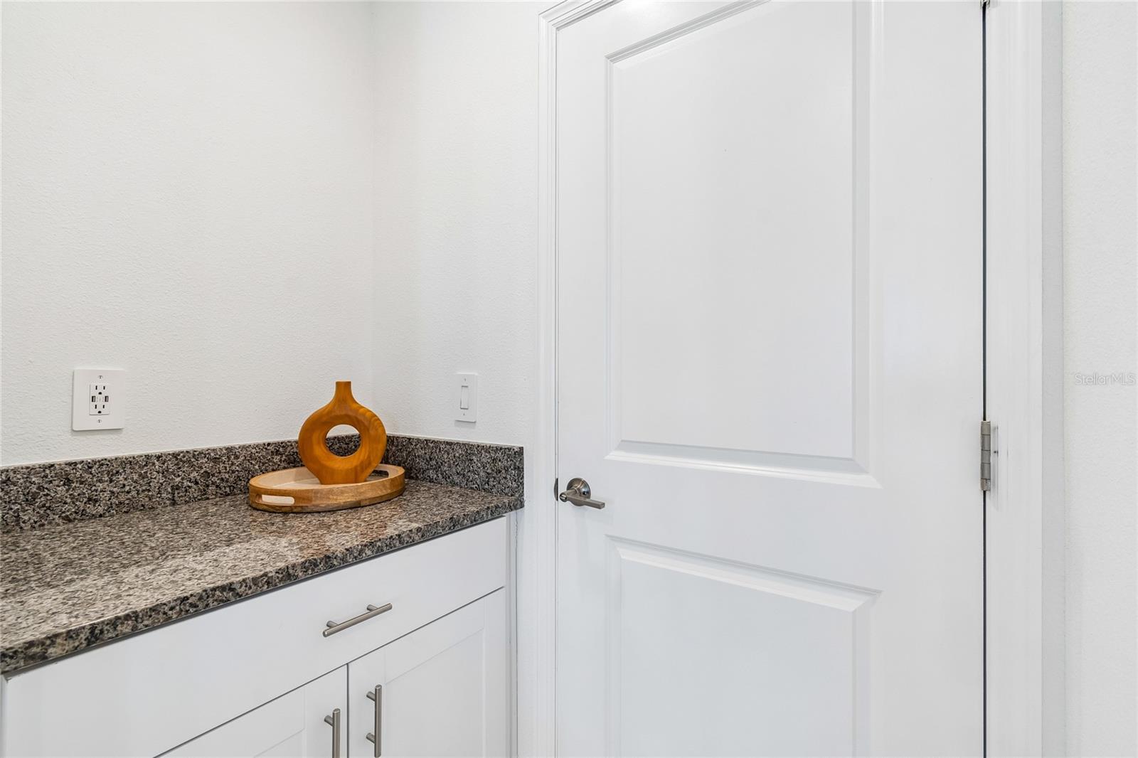 Image 17 of 41 For 10811 Fowlers Bluff Court