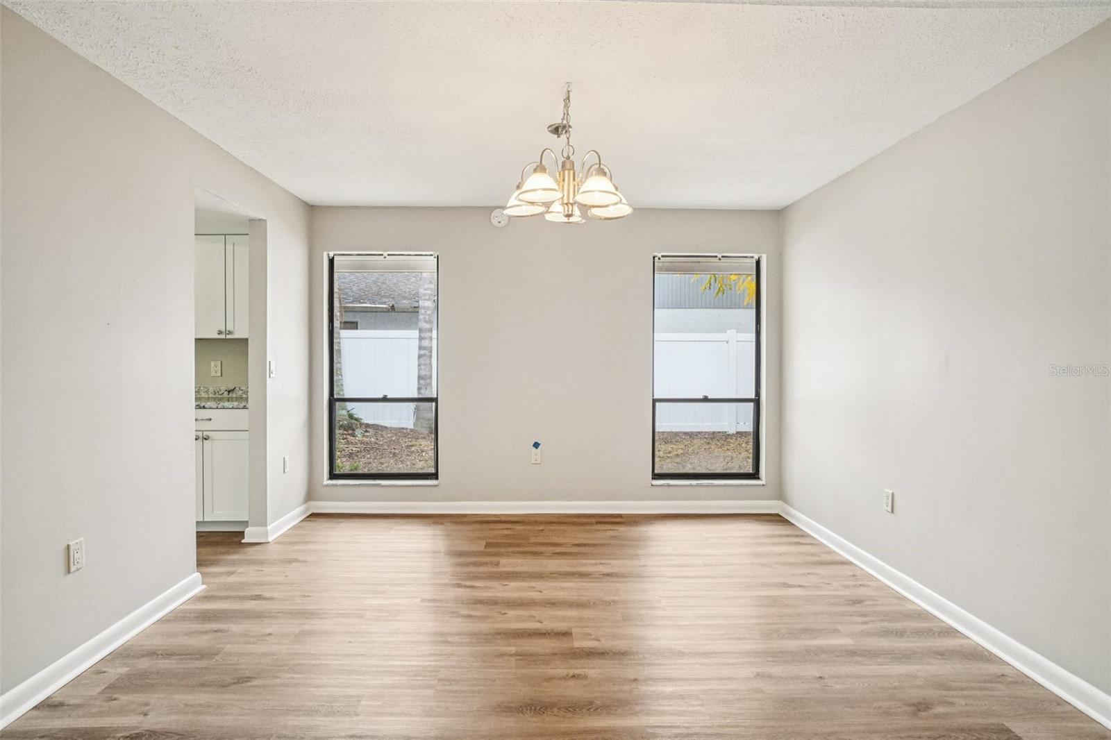 Listing photo id 9 for 4218 Water Oaks Lane