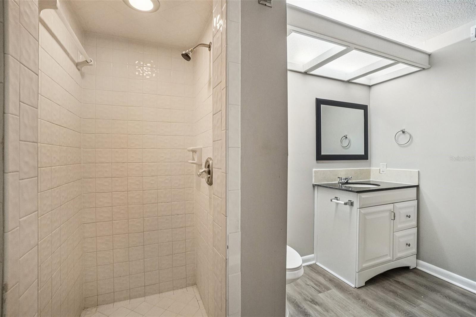 Listing photo id 17 for 4218 Water Oaks Lane