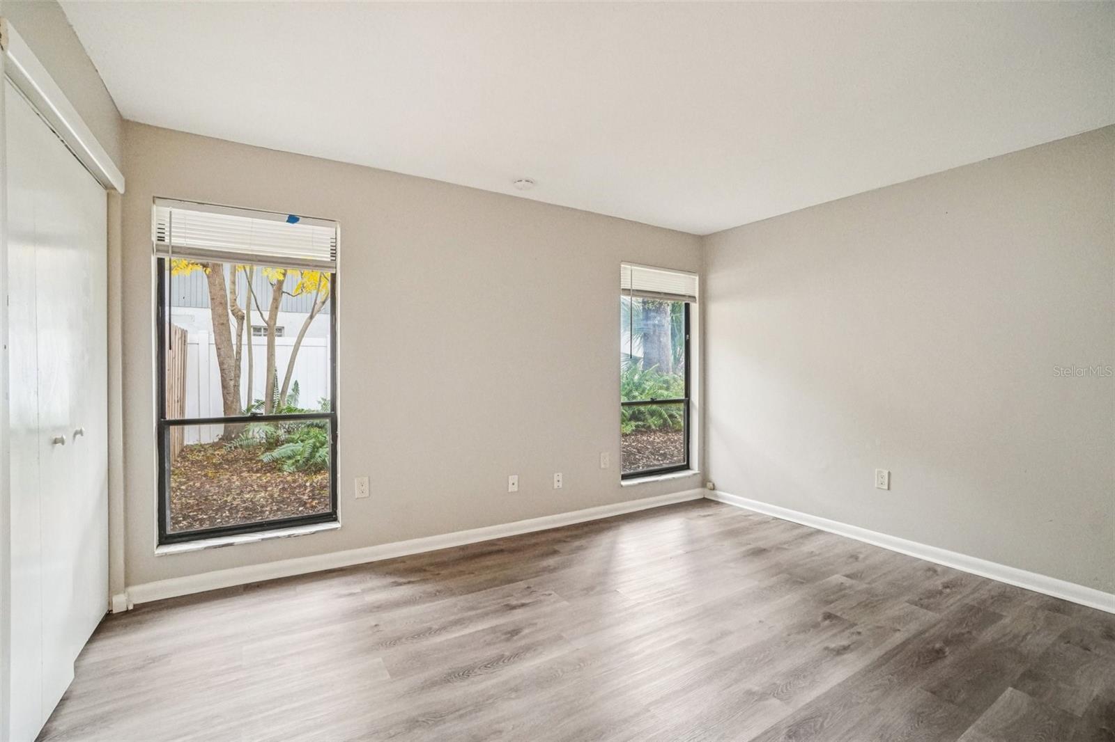 Listing photo id 18 for 4218 Water Oaks Lane