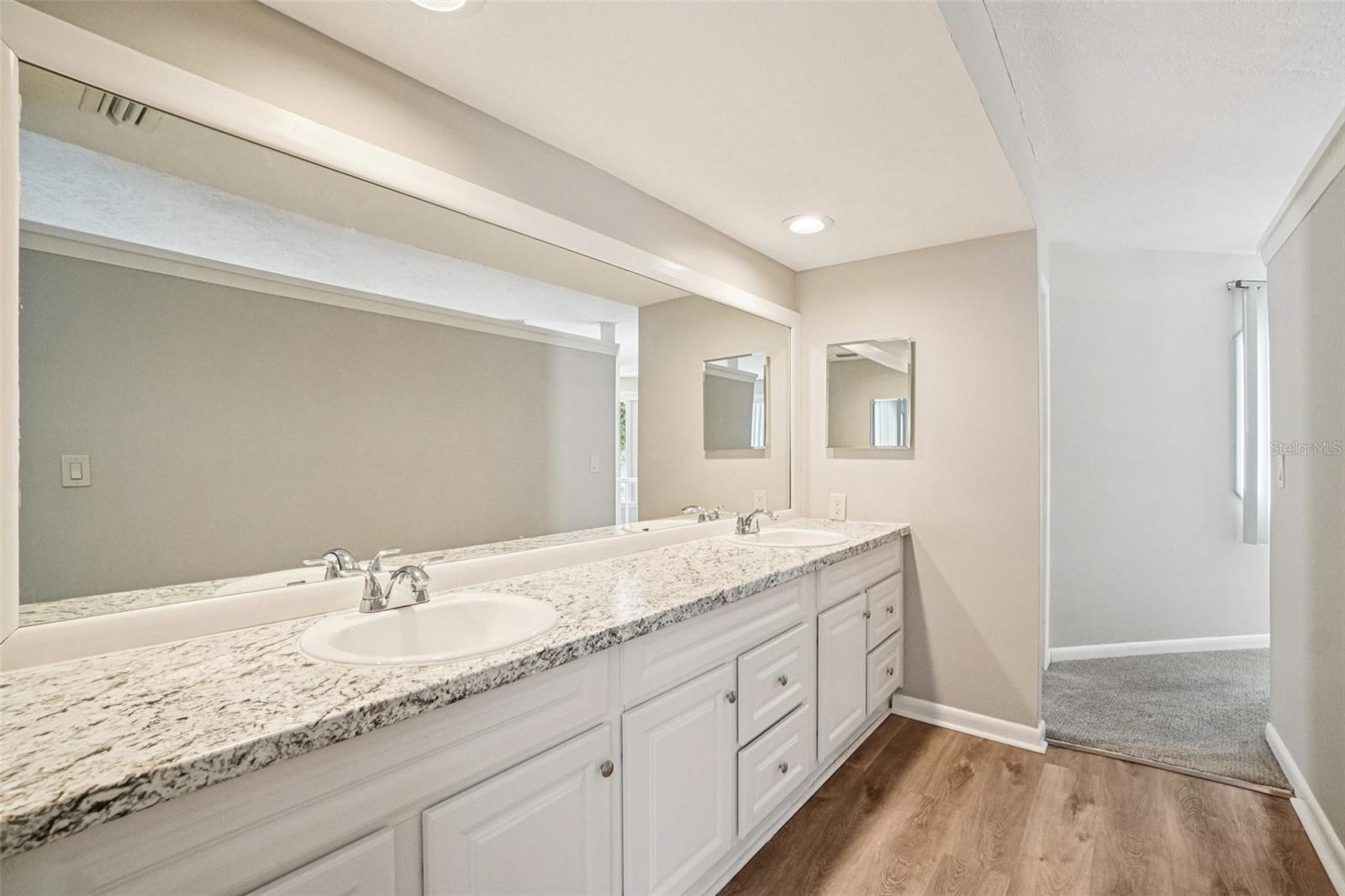 Listing photo id 28 for 4218 Water Oaks Lane