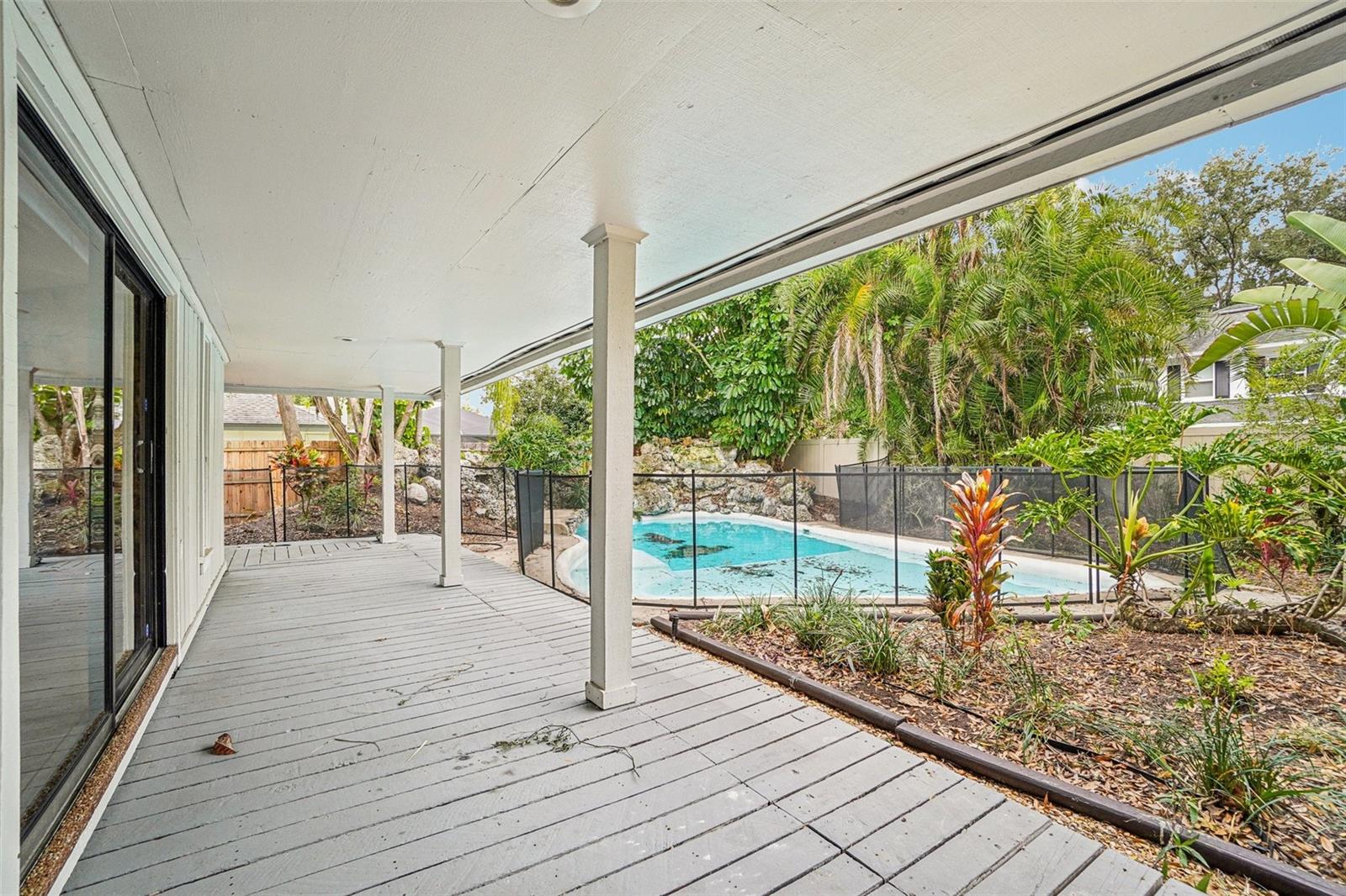 Listing photo id 32 for 4218 Water Oaks Lane