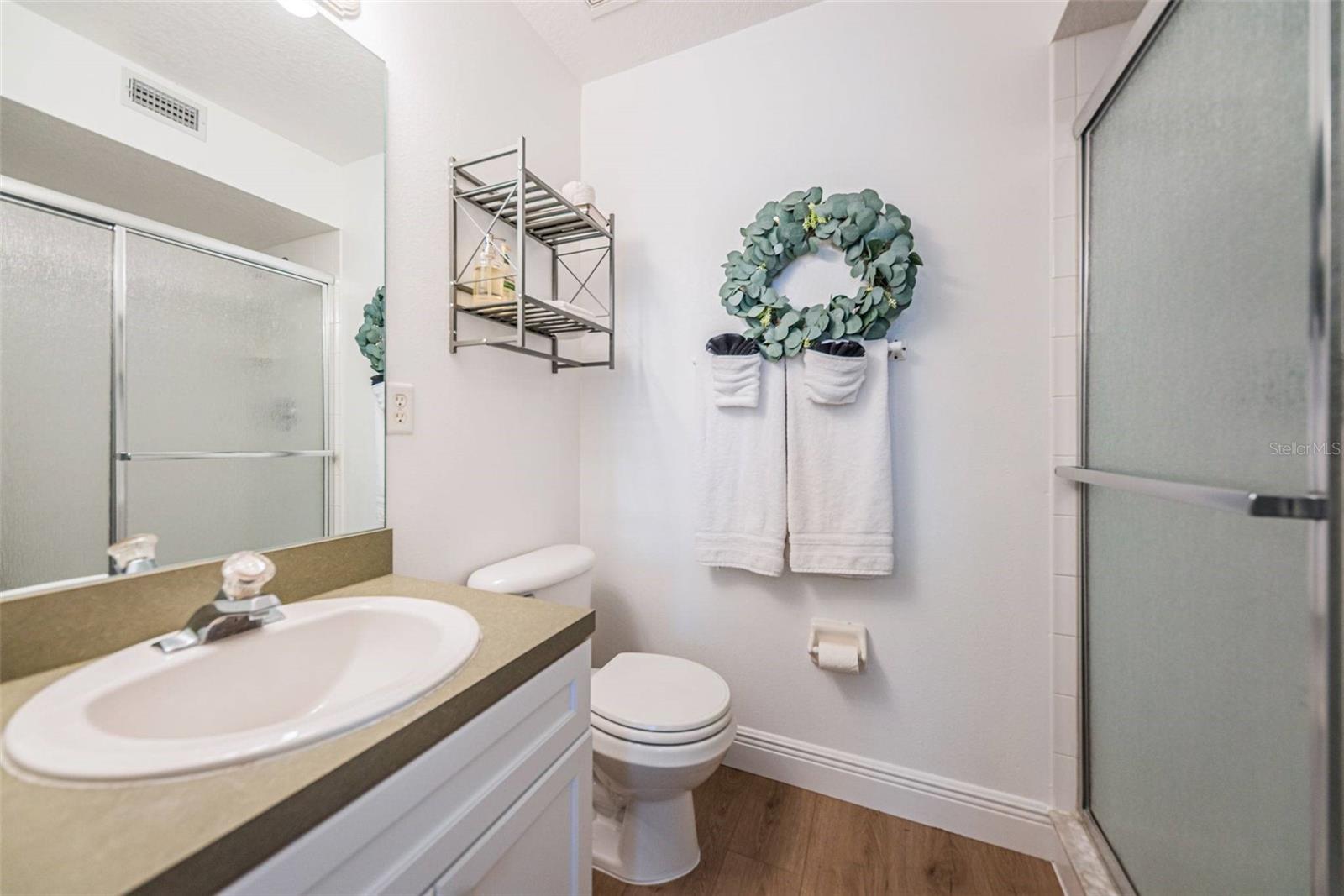 Image 17 of 31 For 1412 Gulf Boulevard 102a