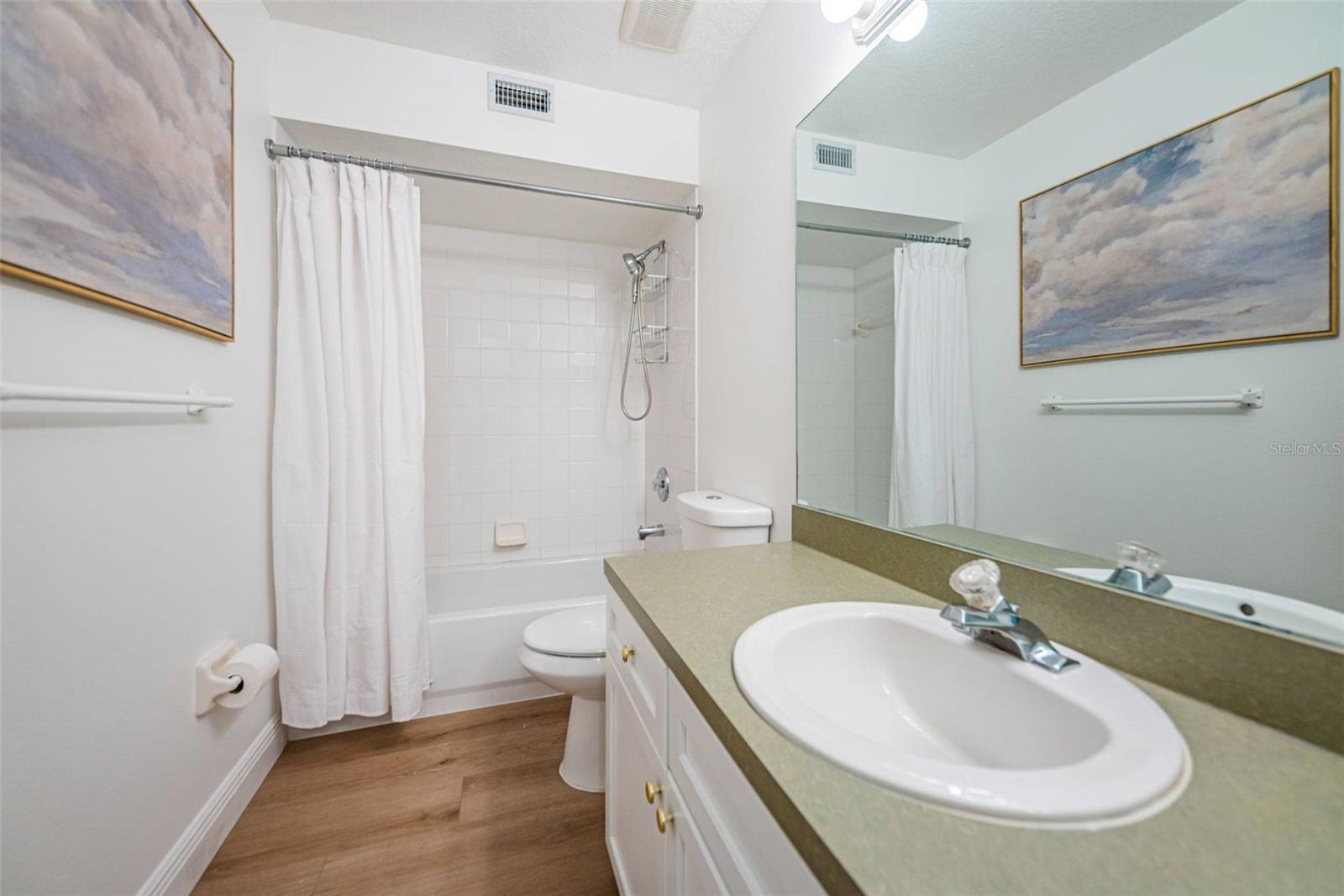 Image 20 of 31 For 1412 Gulf Boulevard 102a