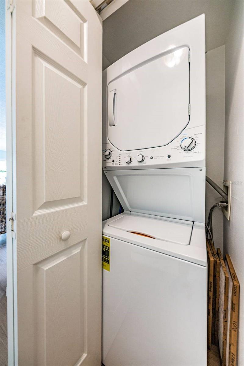 Image 21 of 31 For 1412 Gulf Boulevard 102a