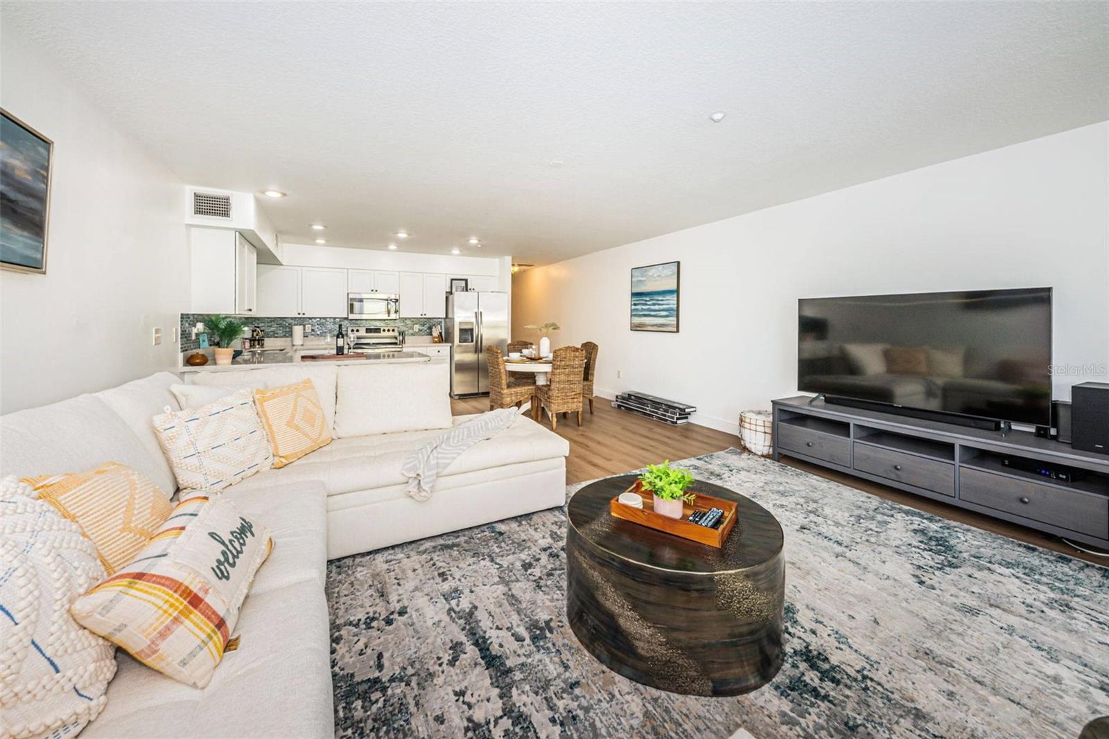 Image 5 of 31 For 1412 Gulf Boulevard 102a