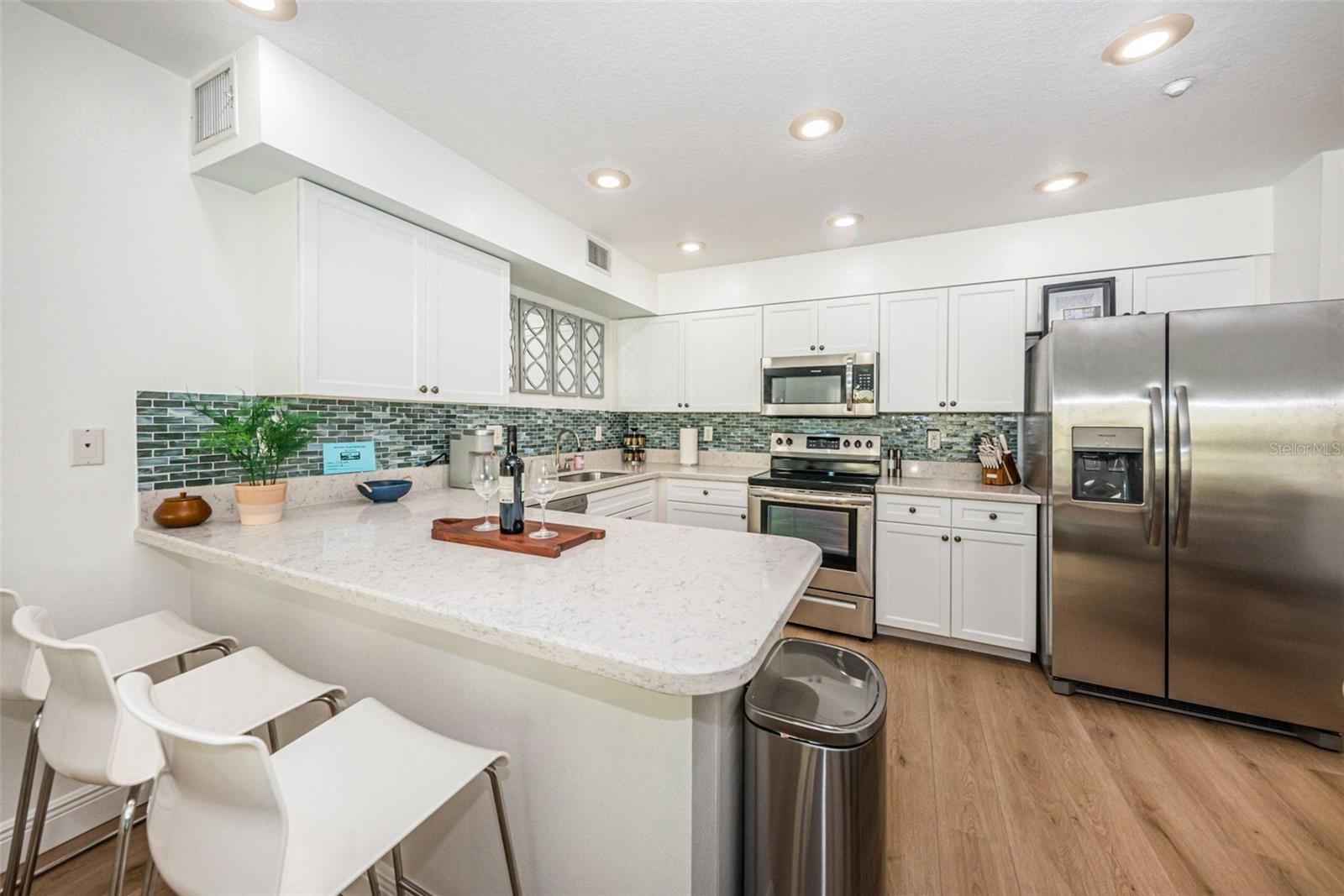 Image 7 of 31 For 1412 Gulf Boulevard 102a