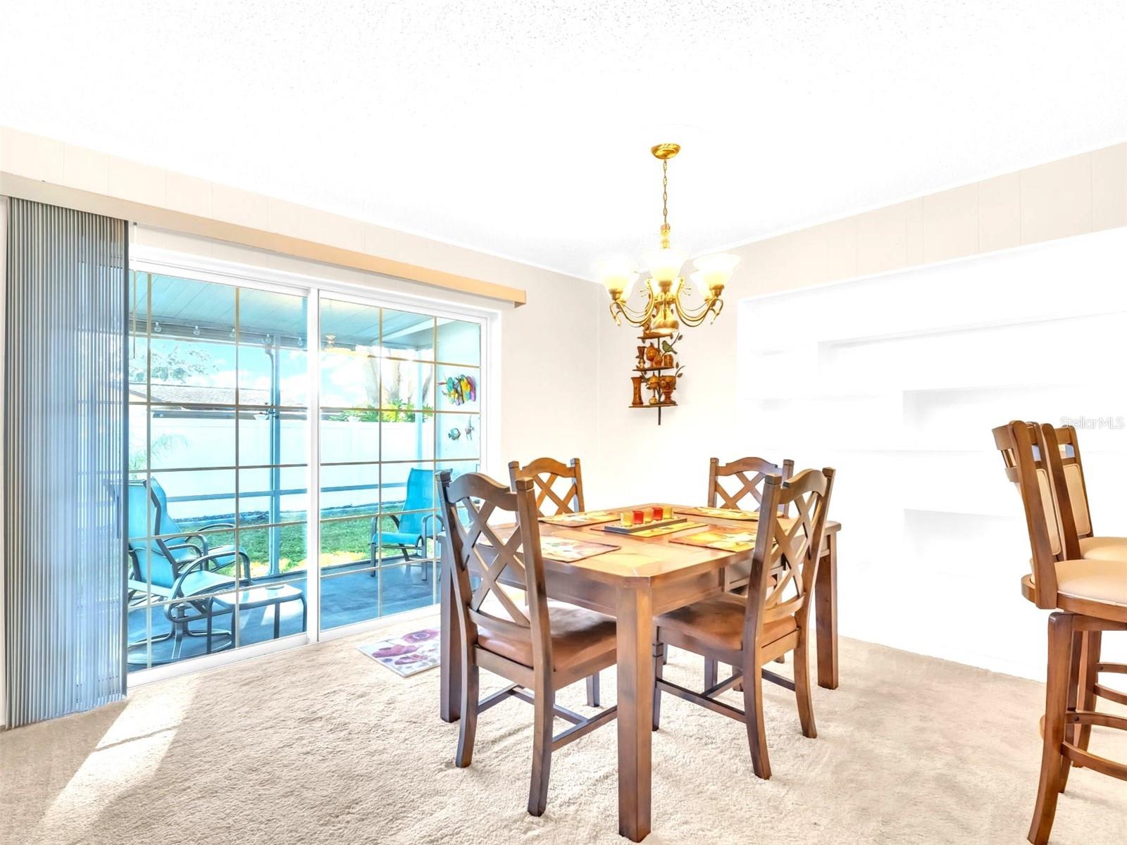 Listing photo id 15 for 811 Helmsman Way