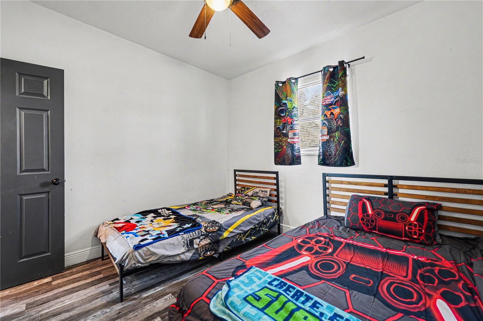 Image 13 of 19 For 4928 82nd Street