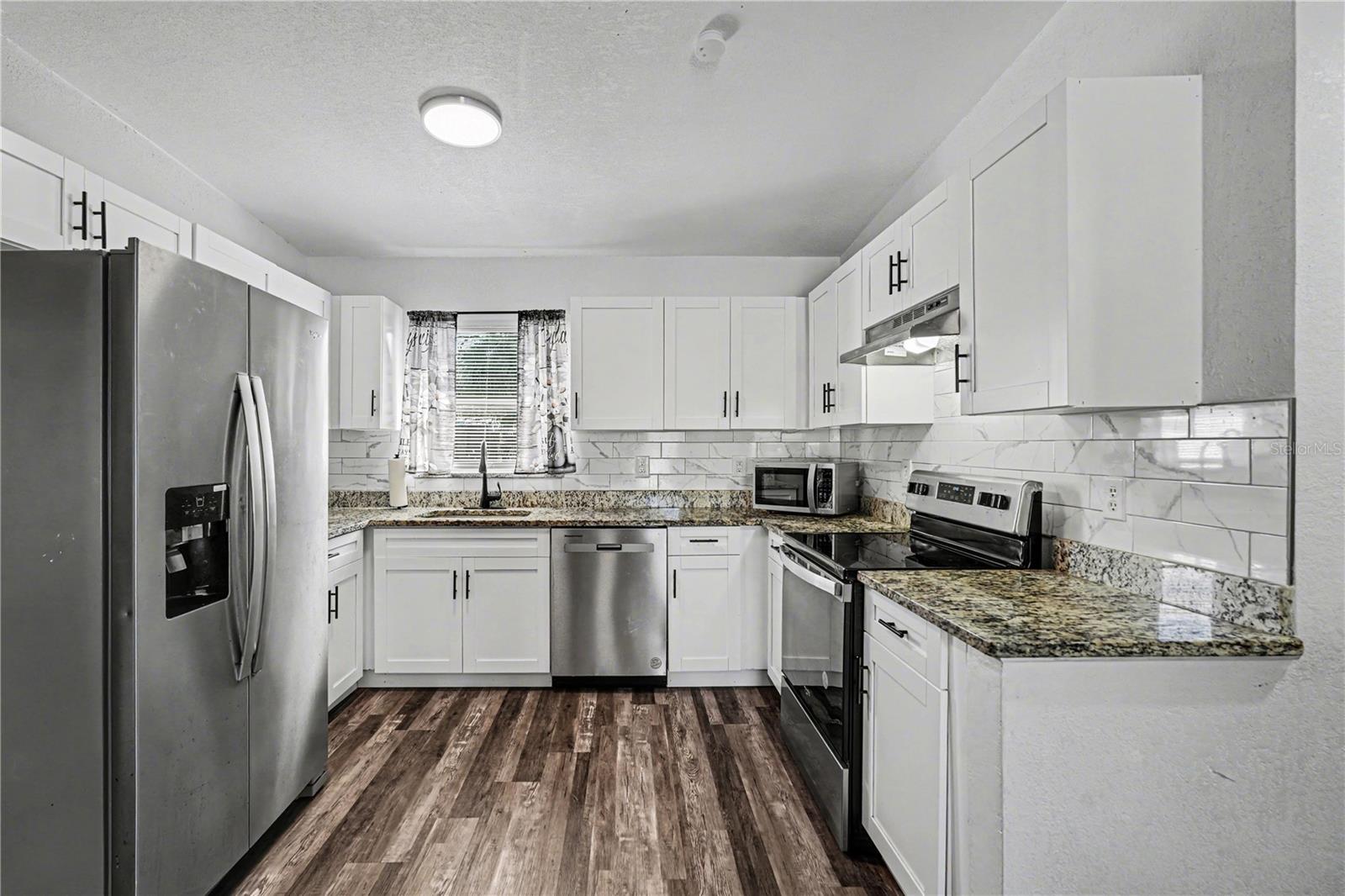 Image 6 of 19 For 4928 82nd Street