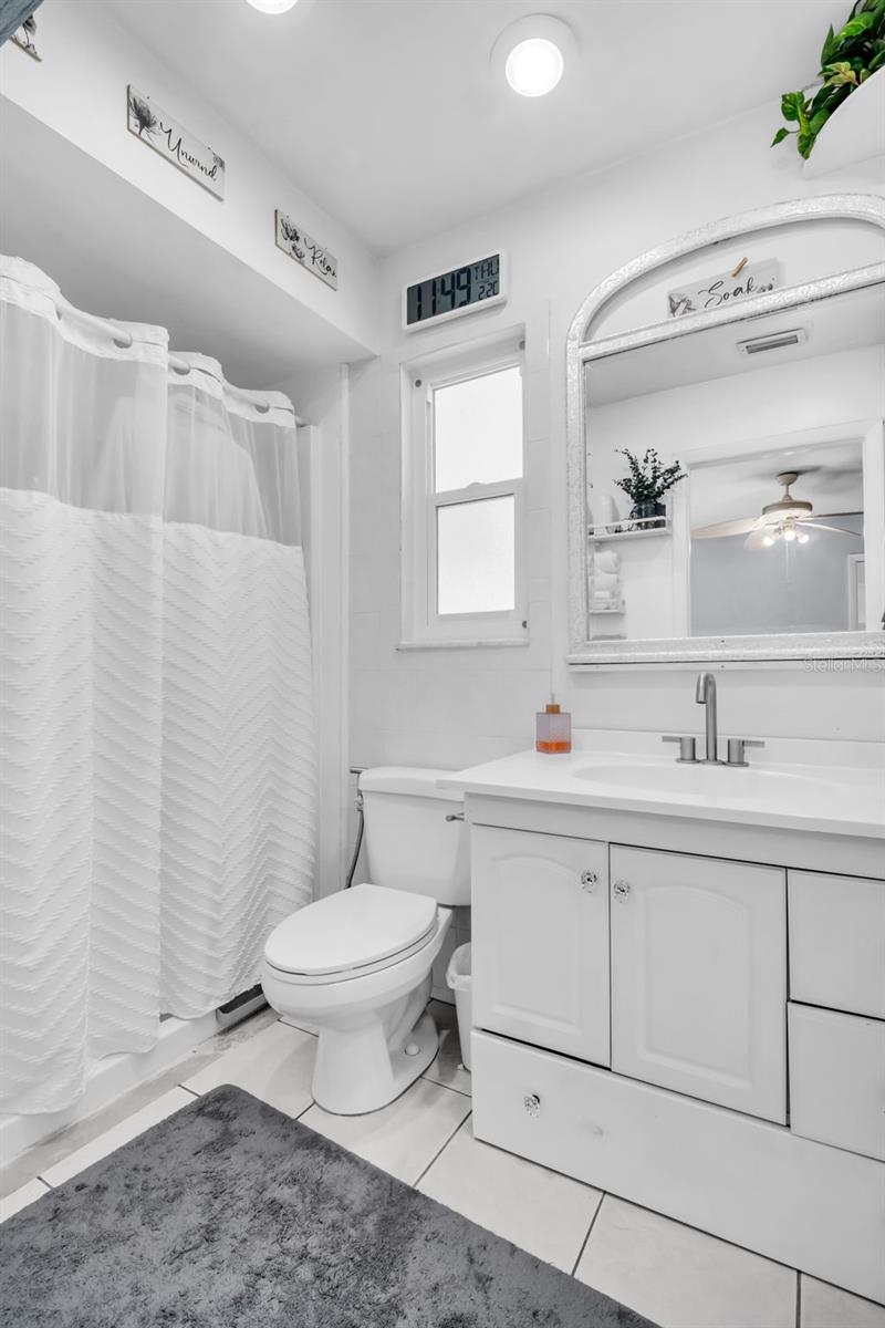 Image 32 of 58 For 2056 Red Cedar Lane E