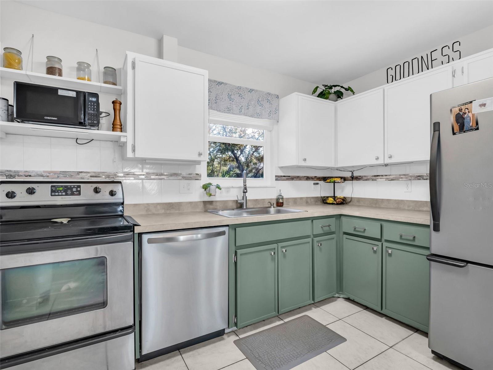 Image 41 of 58 For 2056 Red Cedar Lane E