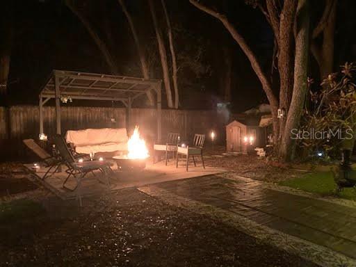 Image 7 of 58 For 2056 Red Cedar Lane E