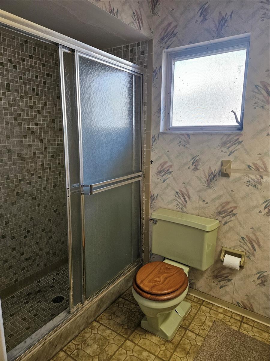 Image 27 of 39 For 10 Tern Place