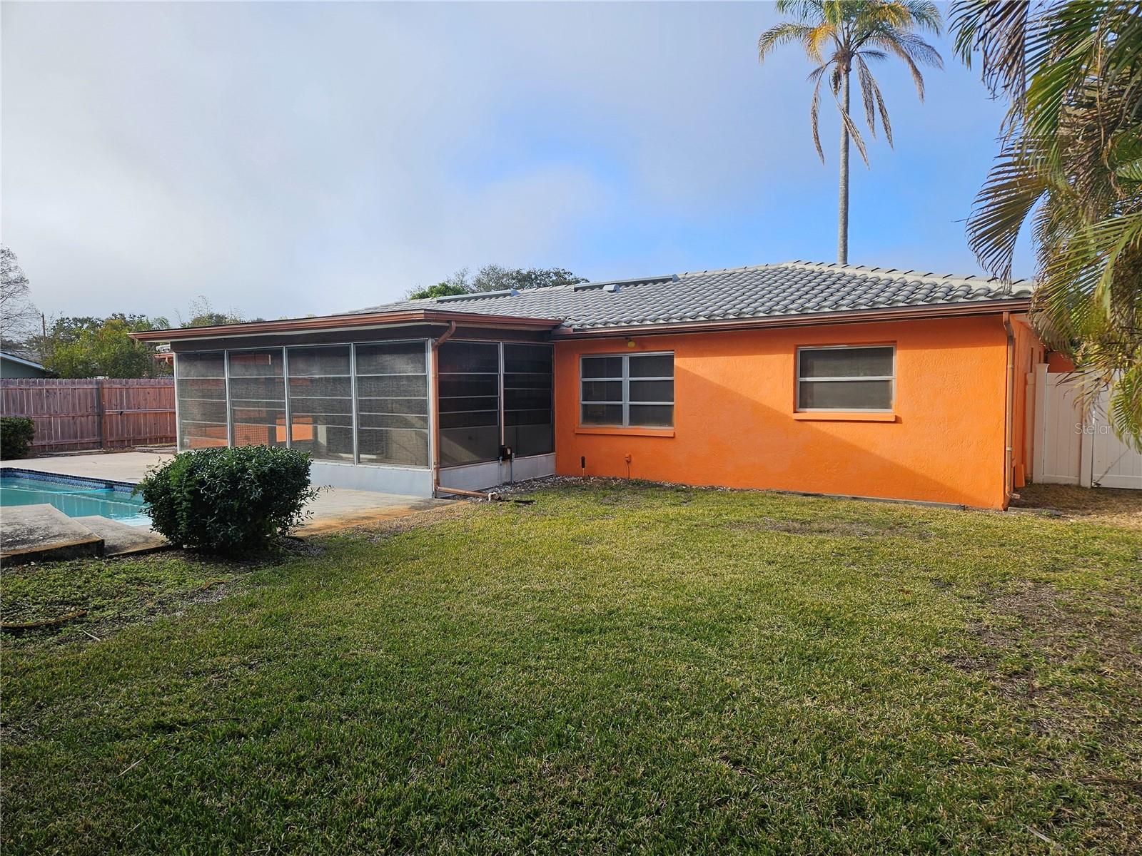 Image 32 of 39 For 10 Tern Place