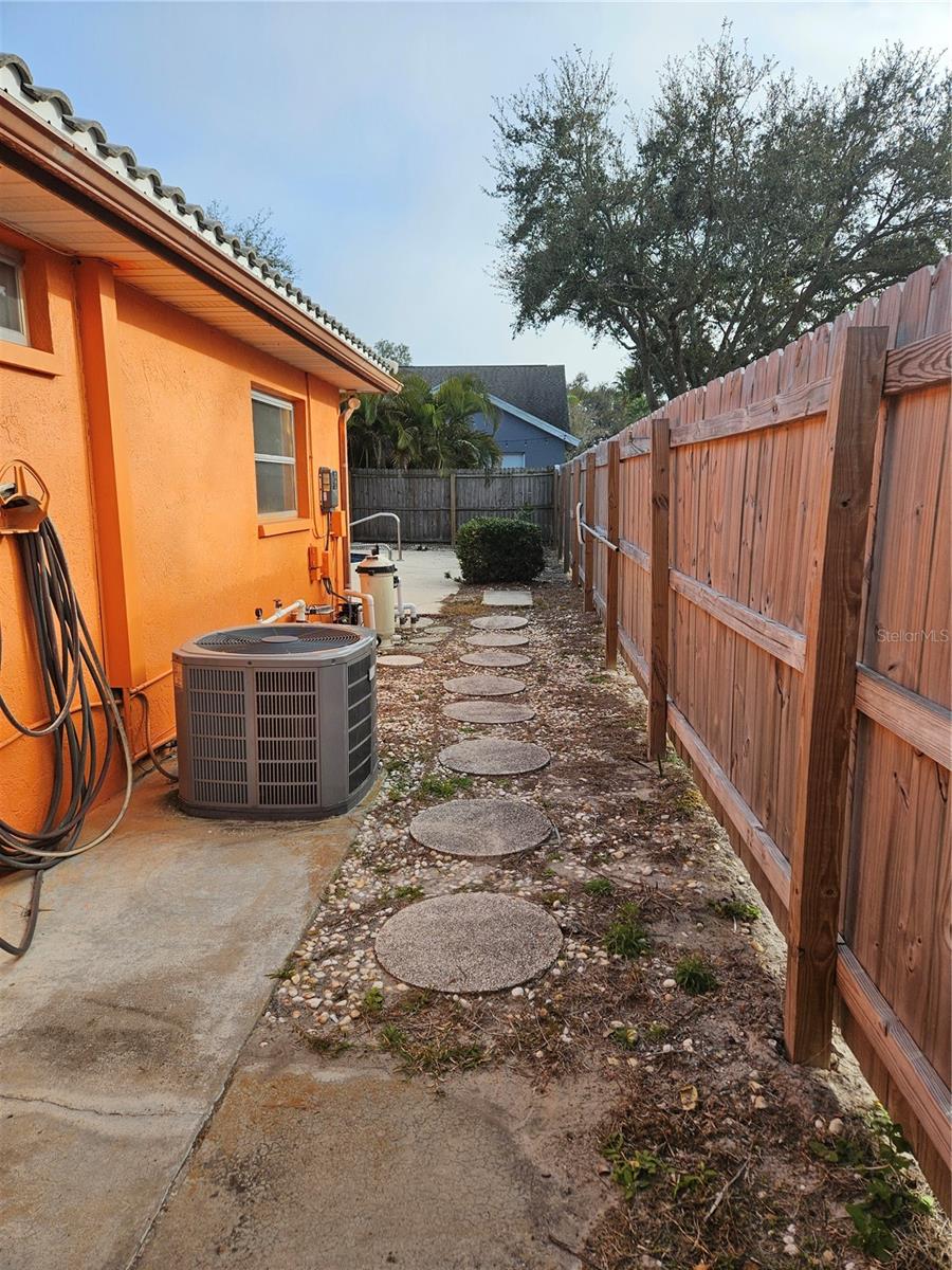 Image 35 of 39 For 10 Tern Place