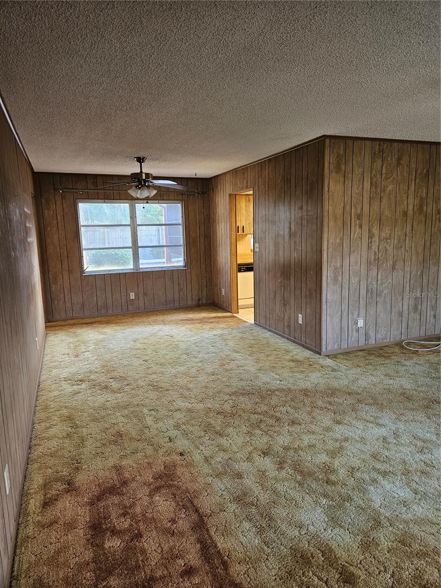 Image 7 of 39 For 10 Tern Place