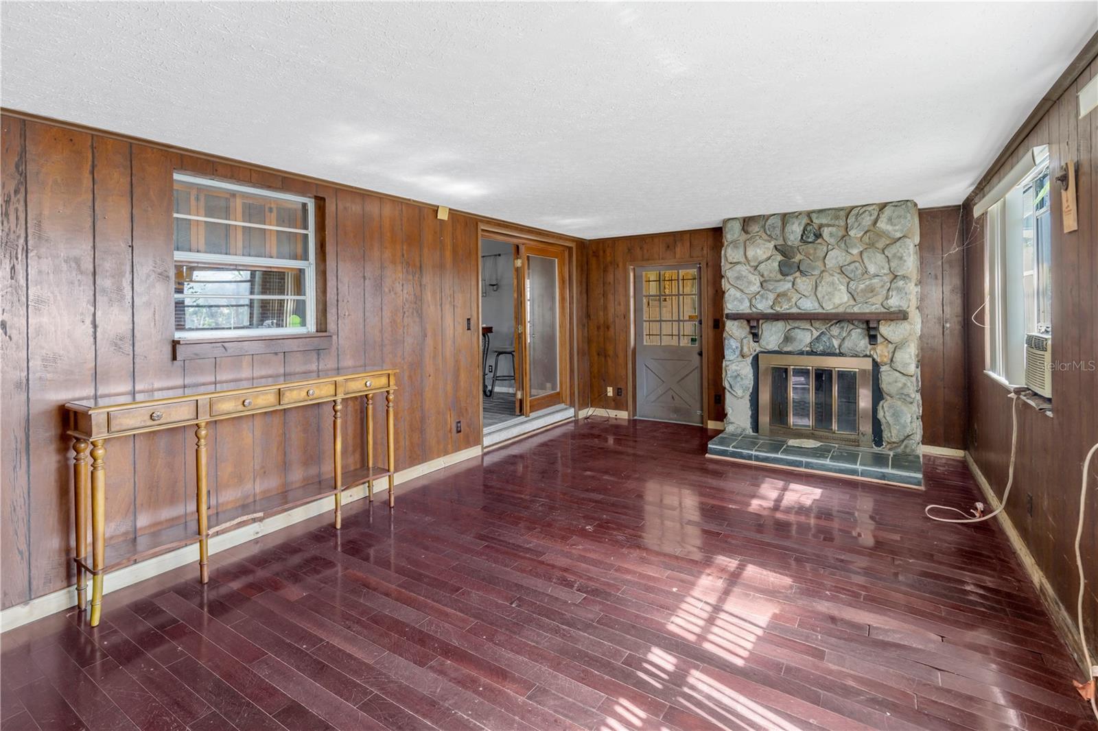 Image 10 of 33 For 310 Kenmore Road