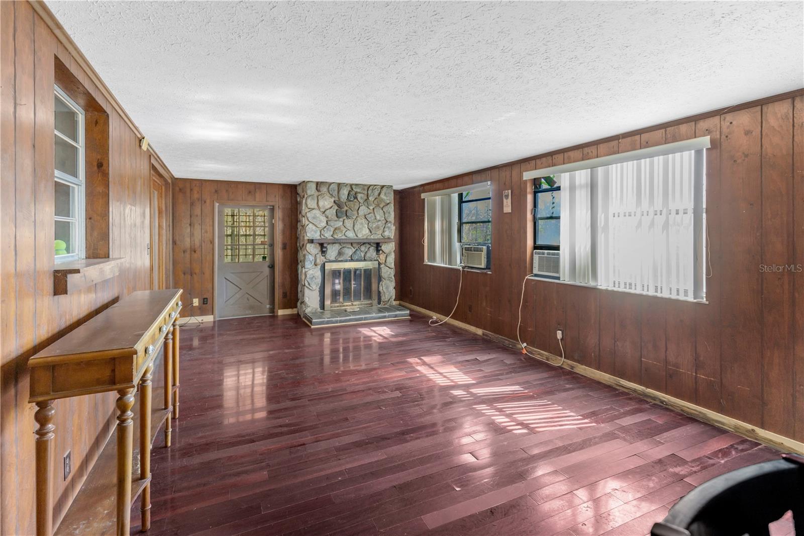 Image 13 of 33 For 310 Kenmore Road