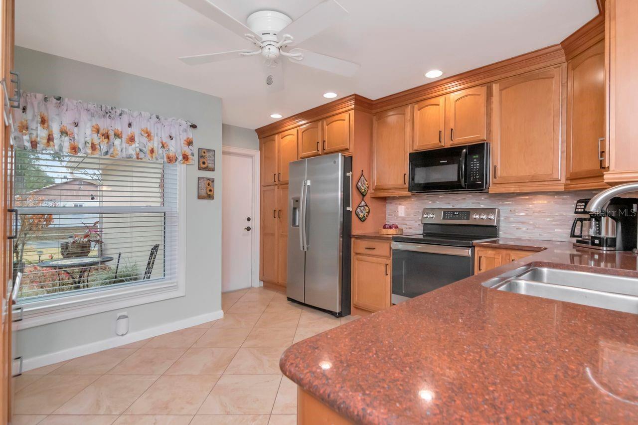 Image 10 of 51 For 17604 Fallowfield Drive