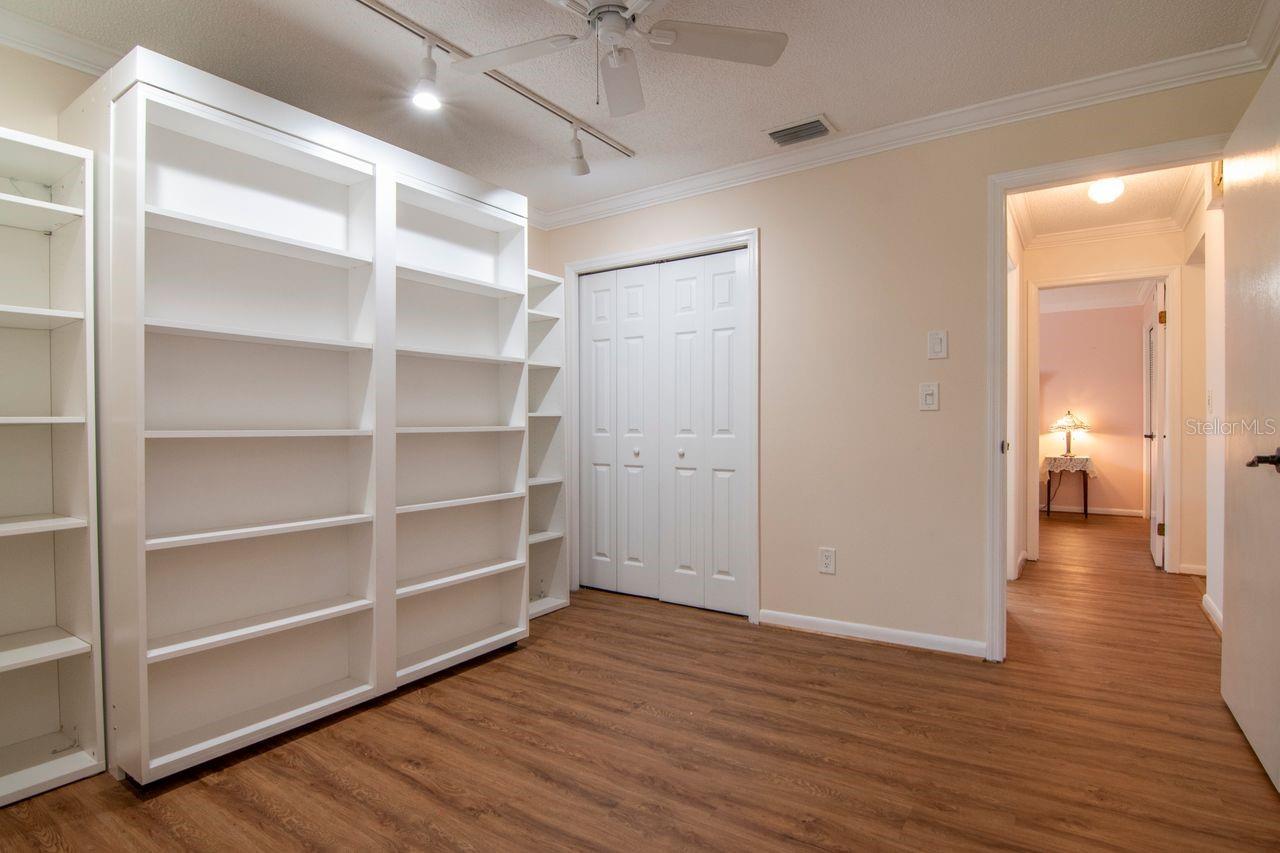 Image 24 of 51 For 17604 Fallowfield Drive