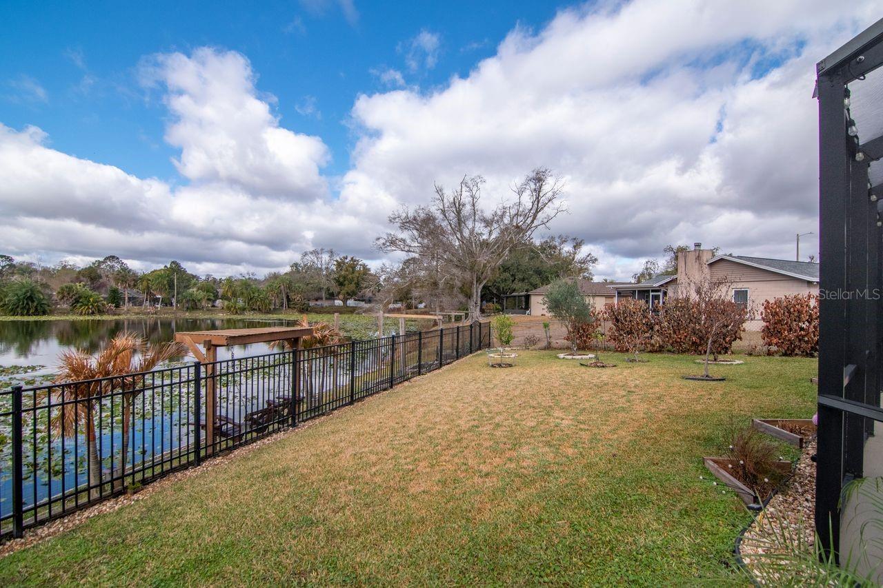 Image 38 of 51 For 17604 Fallowfield Drive