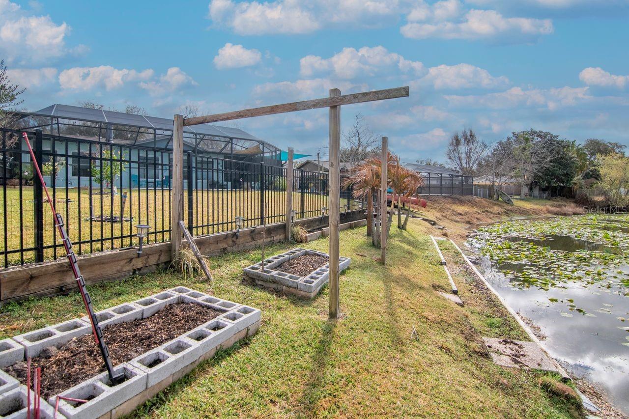 Image 46 of 51 For 17604 Fallowfield Drive