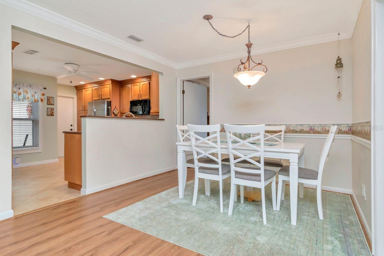 Image 7 of 51 For 17604 Fallowfield Drive