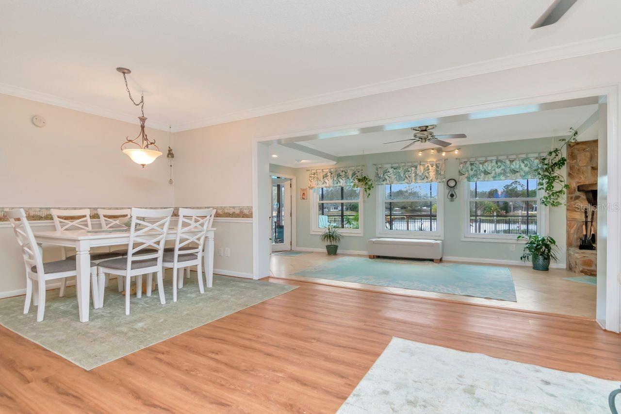 Image 8 of 51 For 17604 Fallowfield Drive