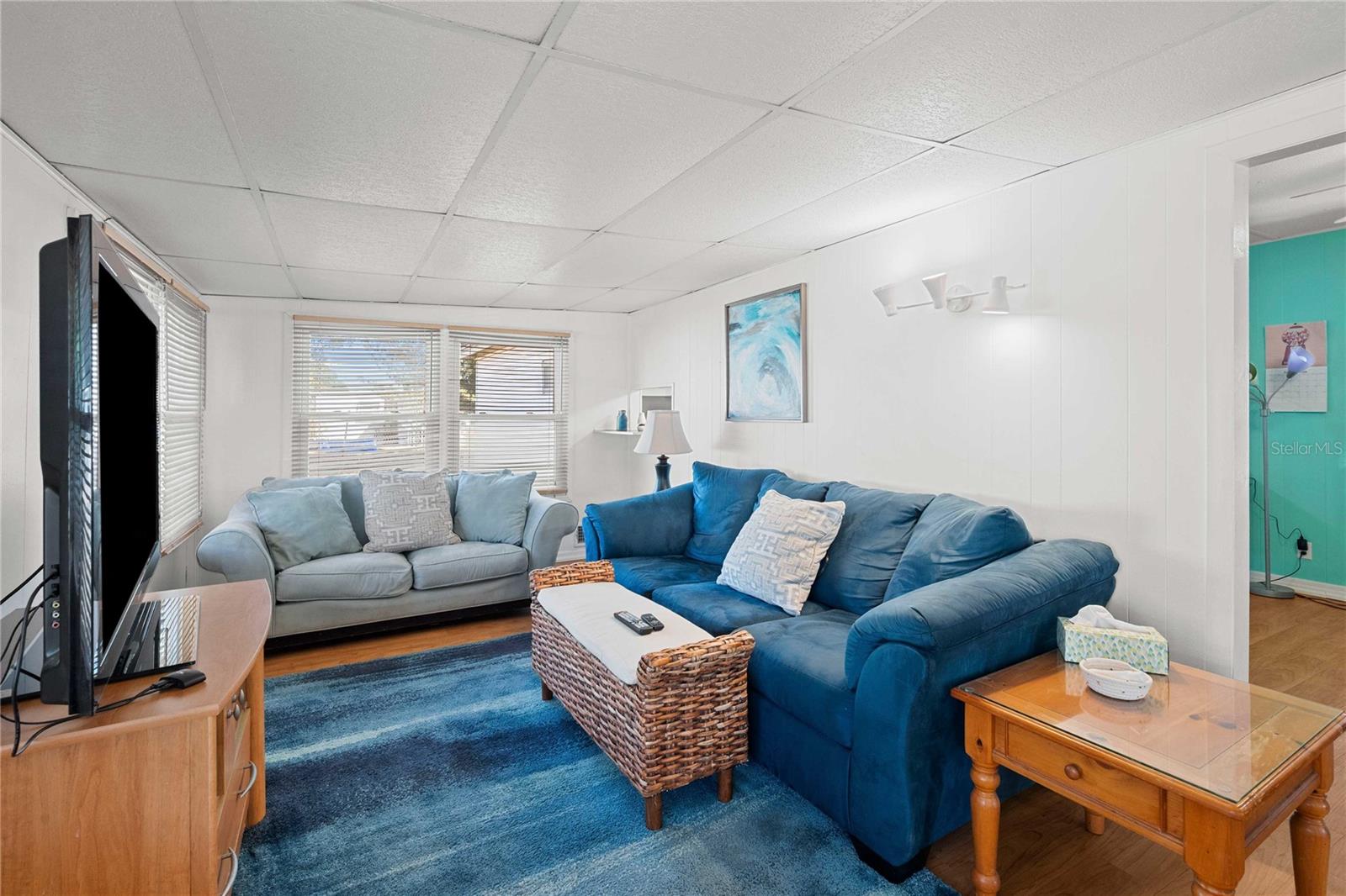 Image 11 of 57 For 37229 Sandra Avenue