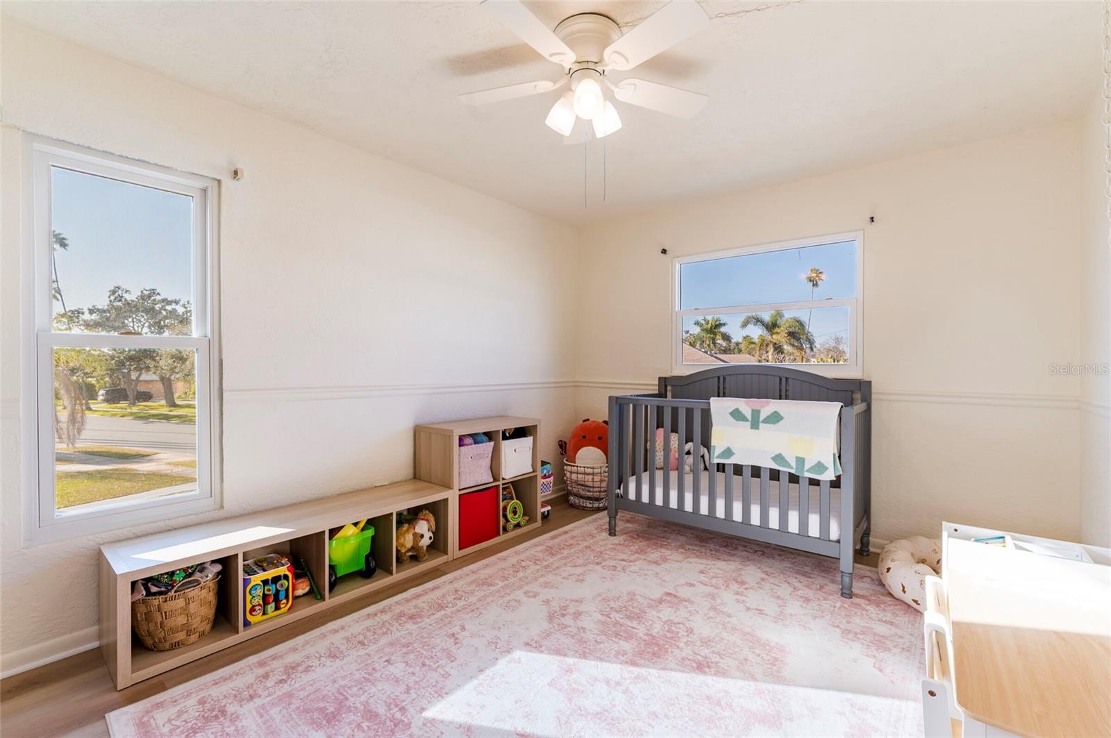 Listing photo id 24 for 1870 Nebraska Avenue Ne