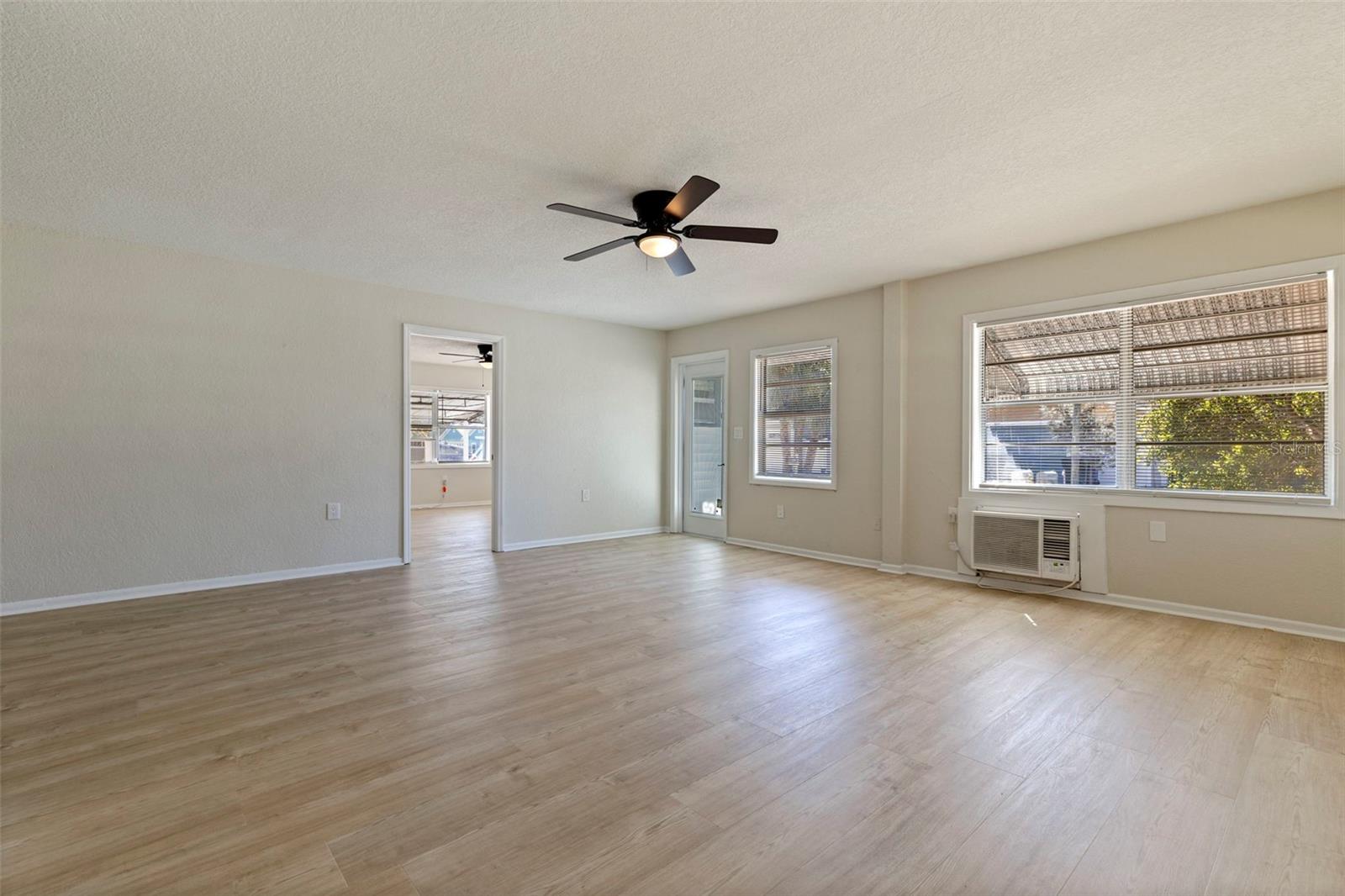 Image 10 of 35 For 1035 Martin Luther King Jr.