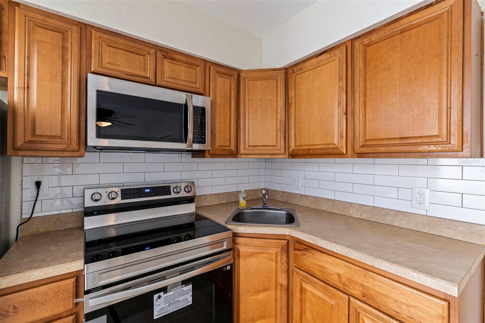 Image 18 of 35 For 1035 Martin Luther King Jr.