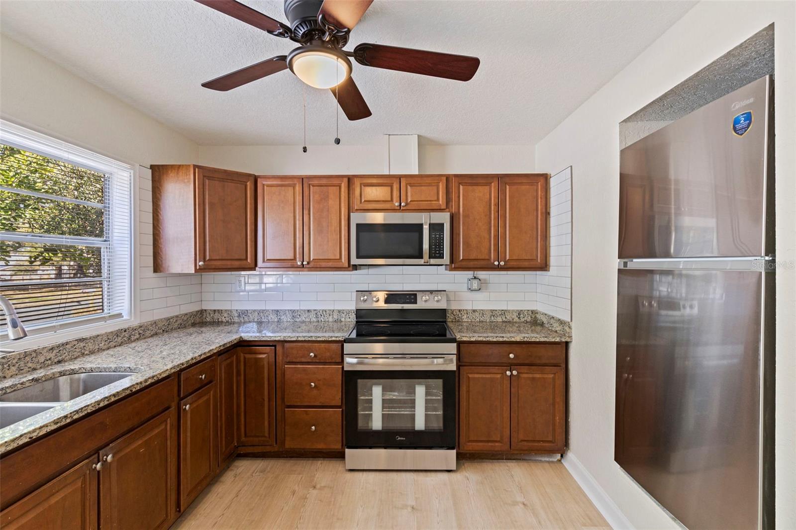 Image 21 of 35 For 1035 Martin Luther King Jr.