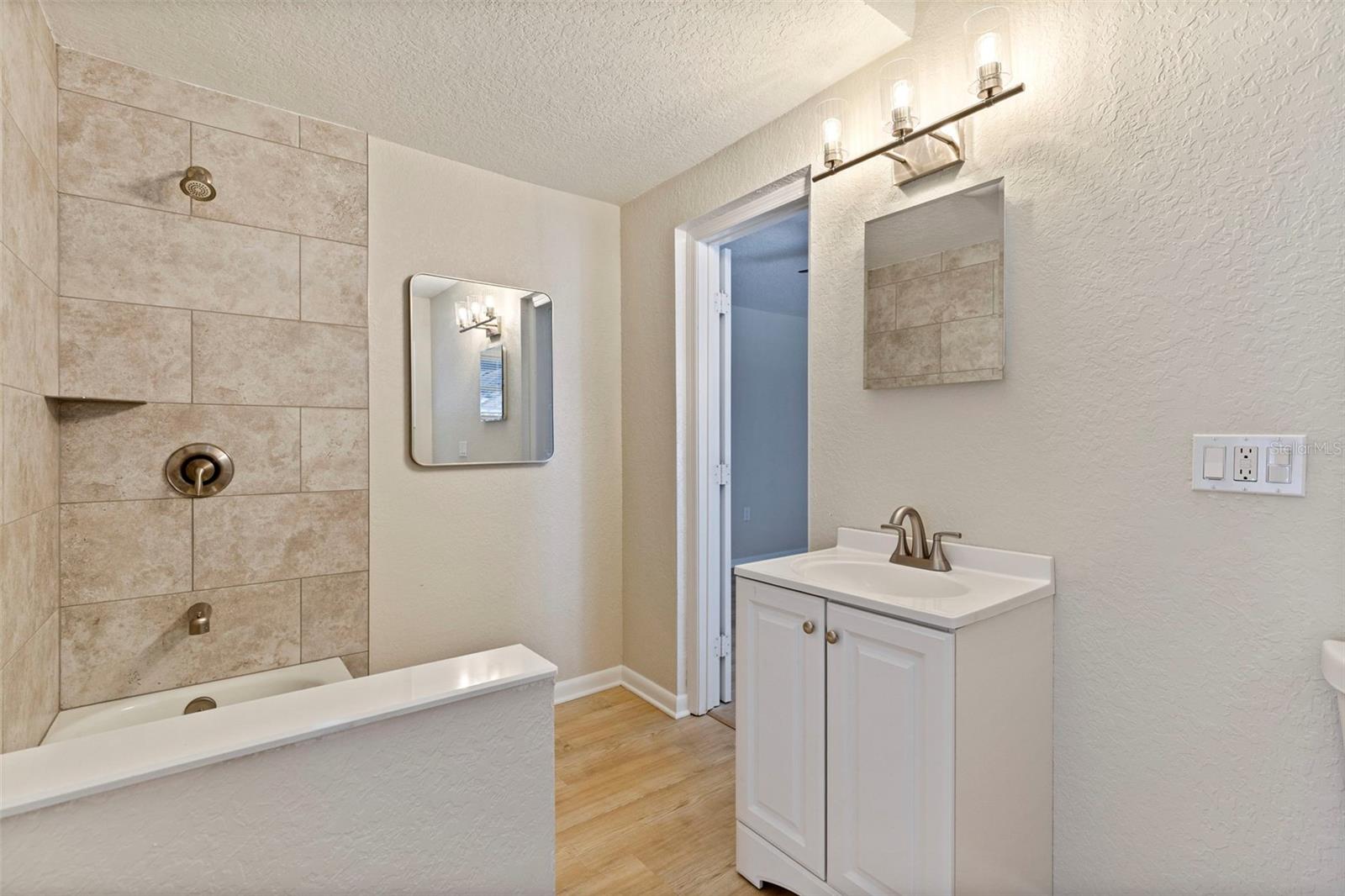 Image 24 of 35 For 1035 Martin Luther King Jr.