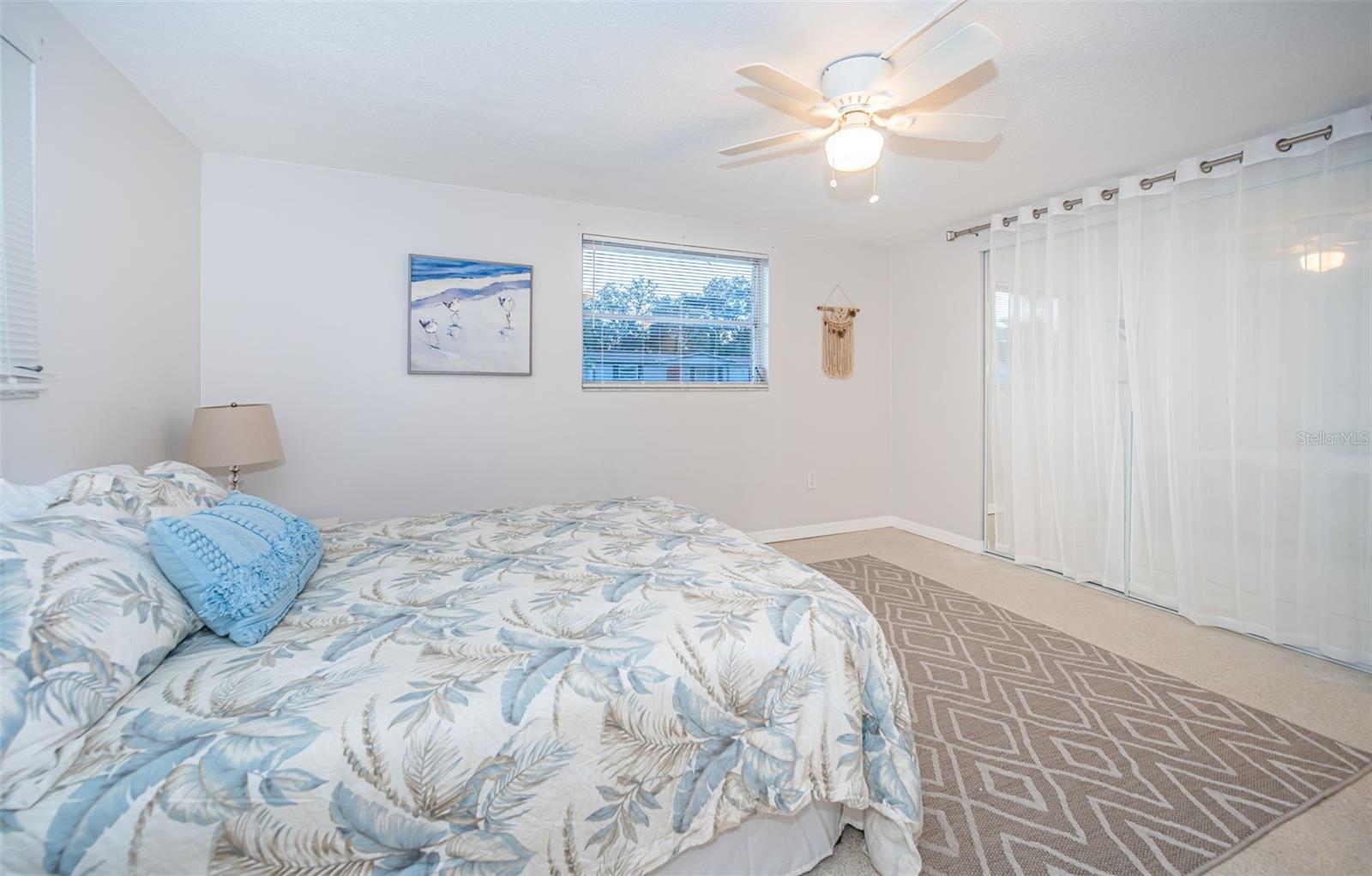 Image 26 of 45 For 12904 College Hill Drive