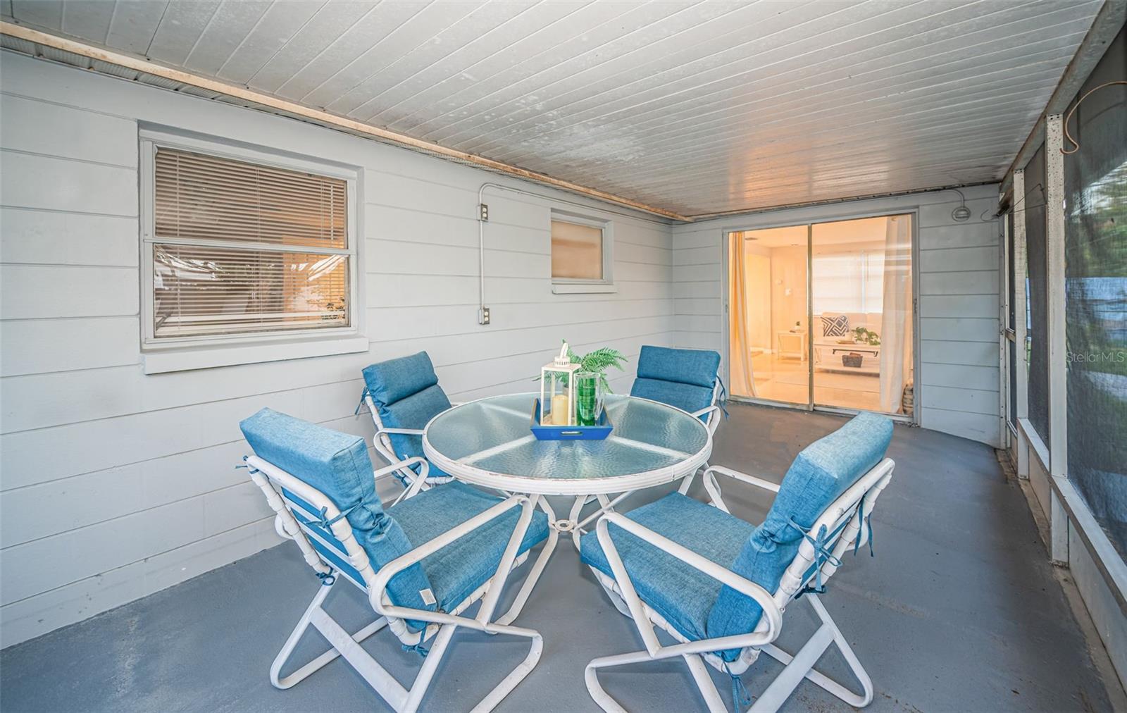 Image 37 of 45 For 12904 College Hill Drive