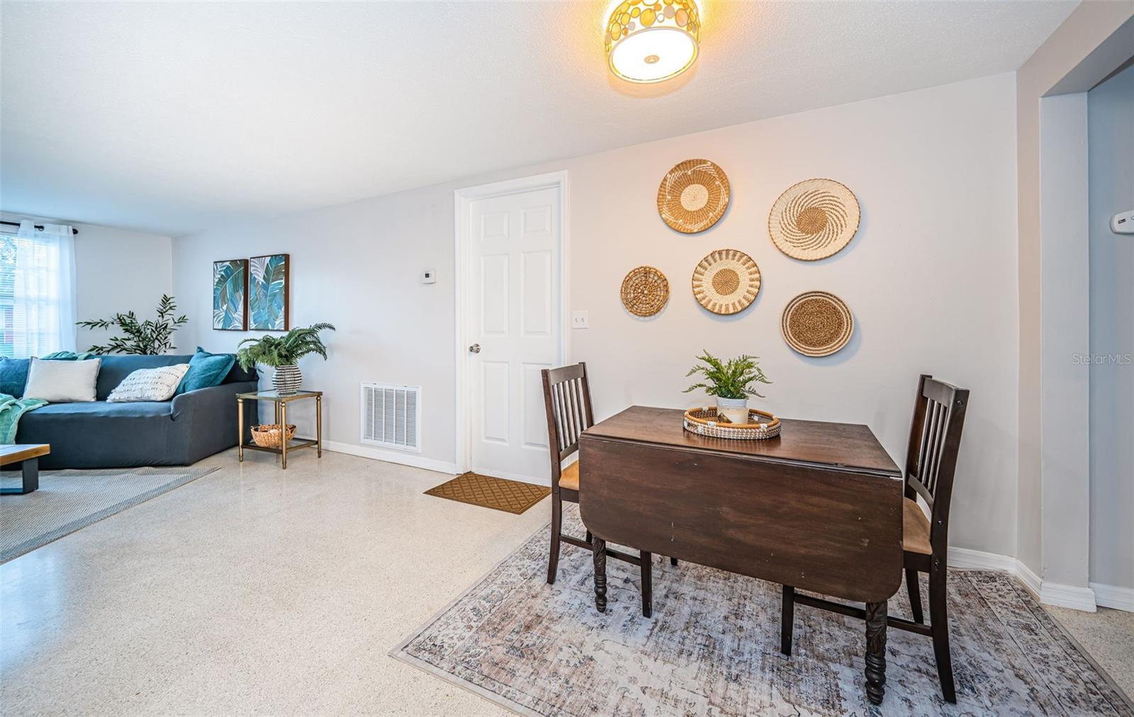 Image 5 of 45 For 12904 College Hill Drive