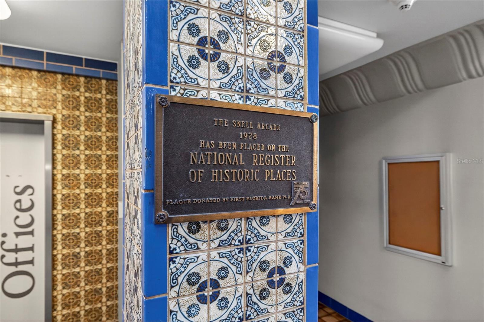 Listing photo id 1 for 405 Central Avenue 600