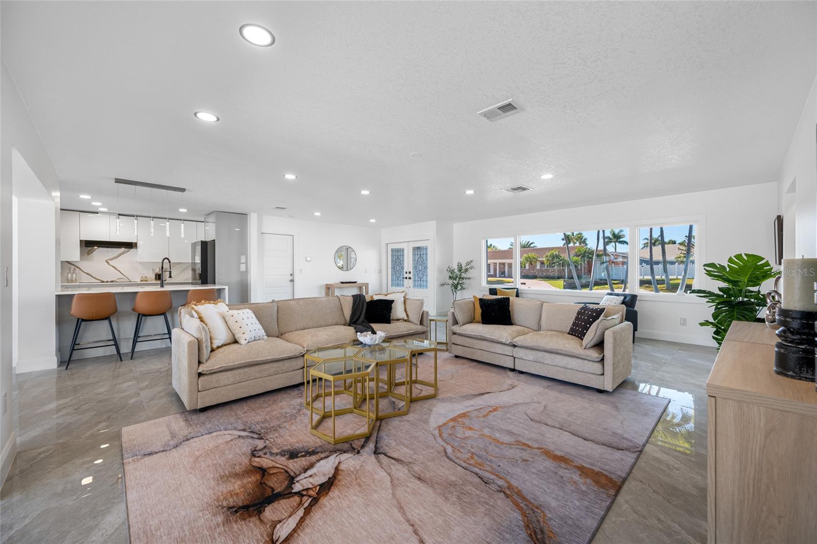 Listing photo id 8 for 7905 9th Avenue S