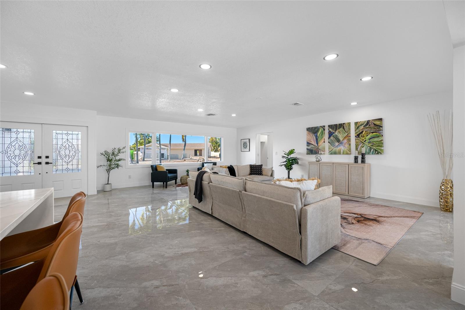 Listing photo id 9 for 7905 9th Avenue S