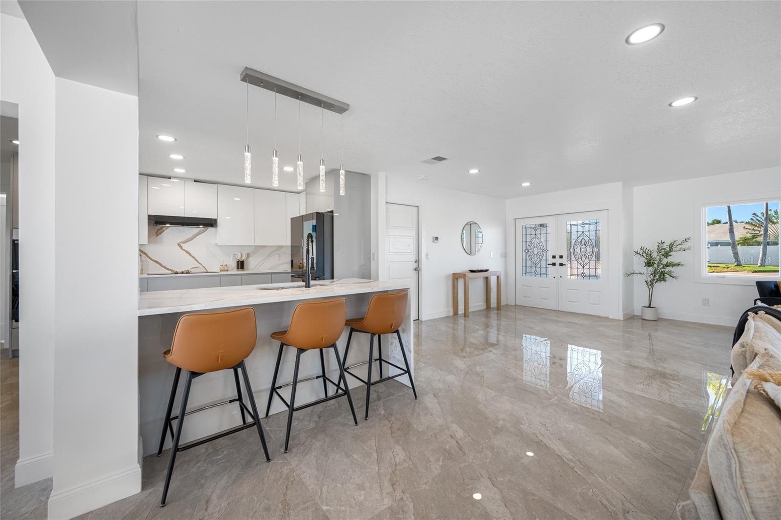 Listing photo id 14 for 7905 9th Avenue S