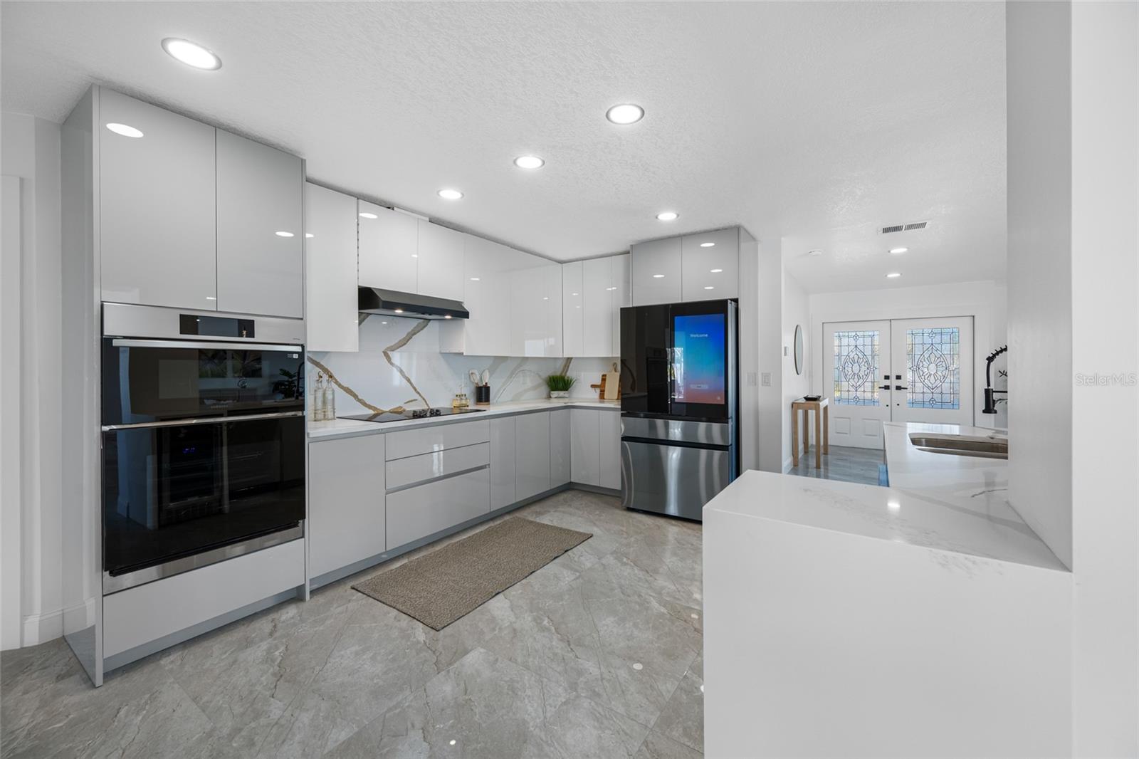 Listing photo id 23 for 7905 9th Avenue S