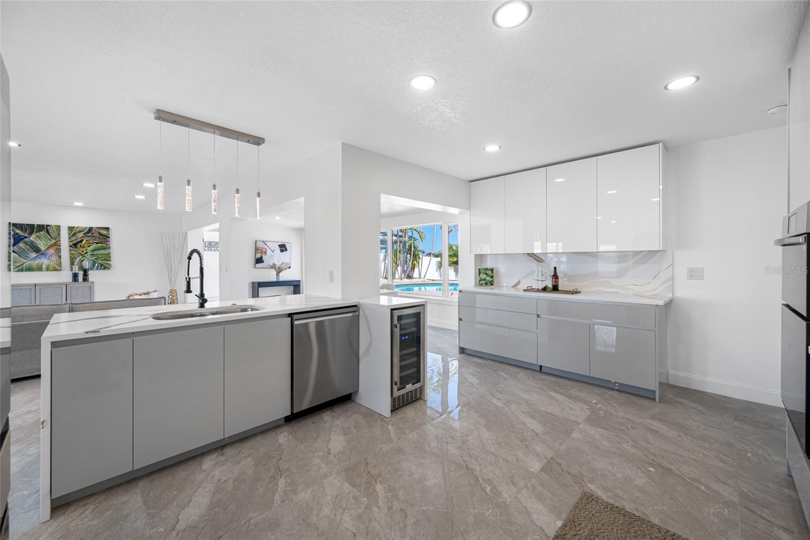 Listing photo id 24 for 7905 9th Avenue S