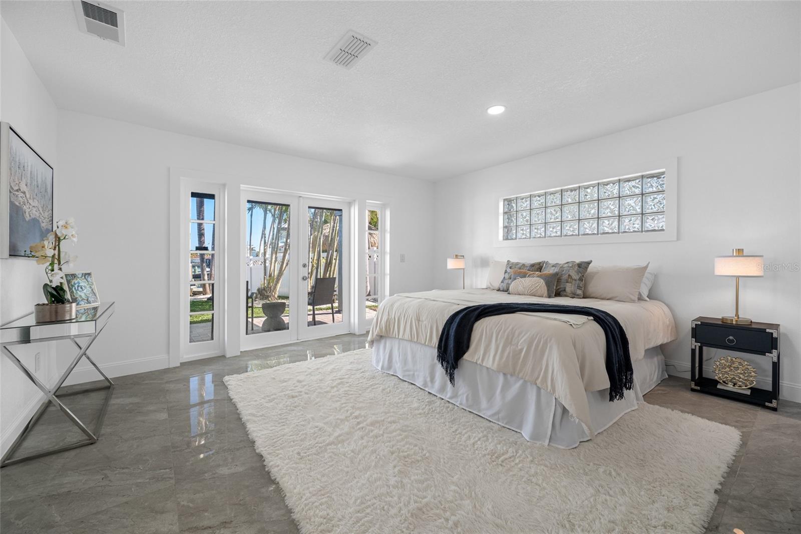 Listing photo id 25 for 7905 9th Avenue S