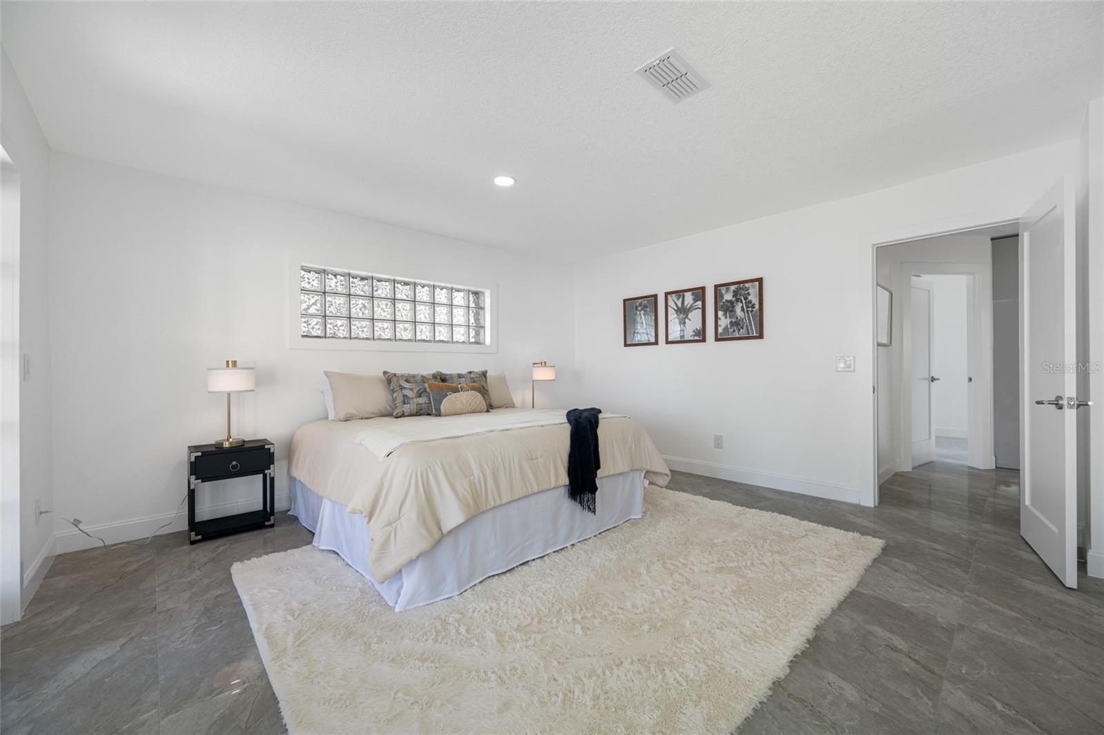 Listing photo id 29 for 7905 9th Avenue S