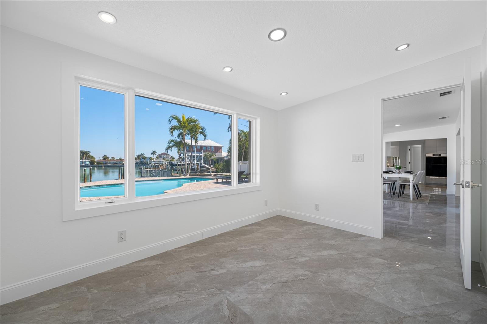 Listing photo id 37 for 7905 9th Avenue S